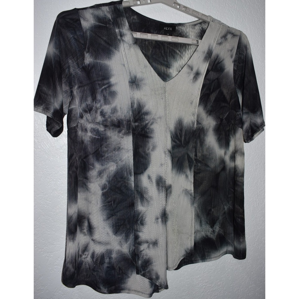 Alyx 2X Tie Dye Top Lightweight V-neck Short Sleeve Asymmetrical Hem Pullover